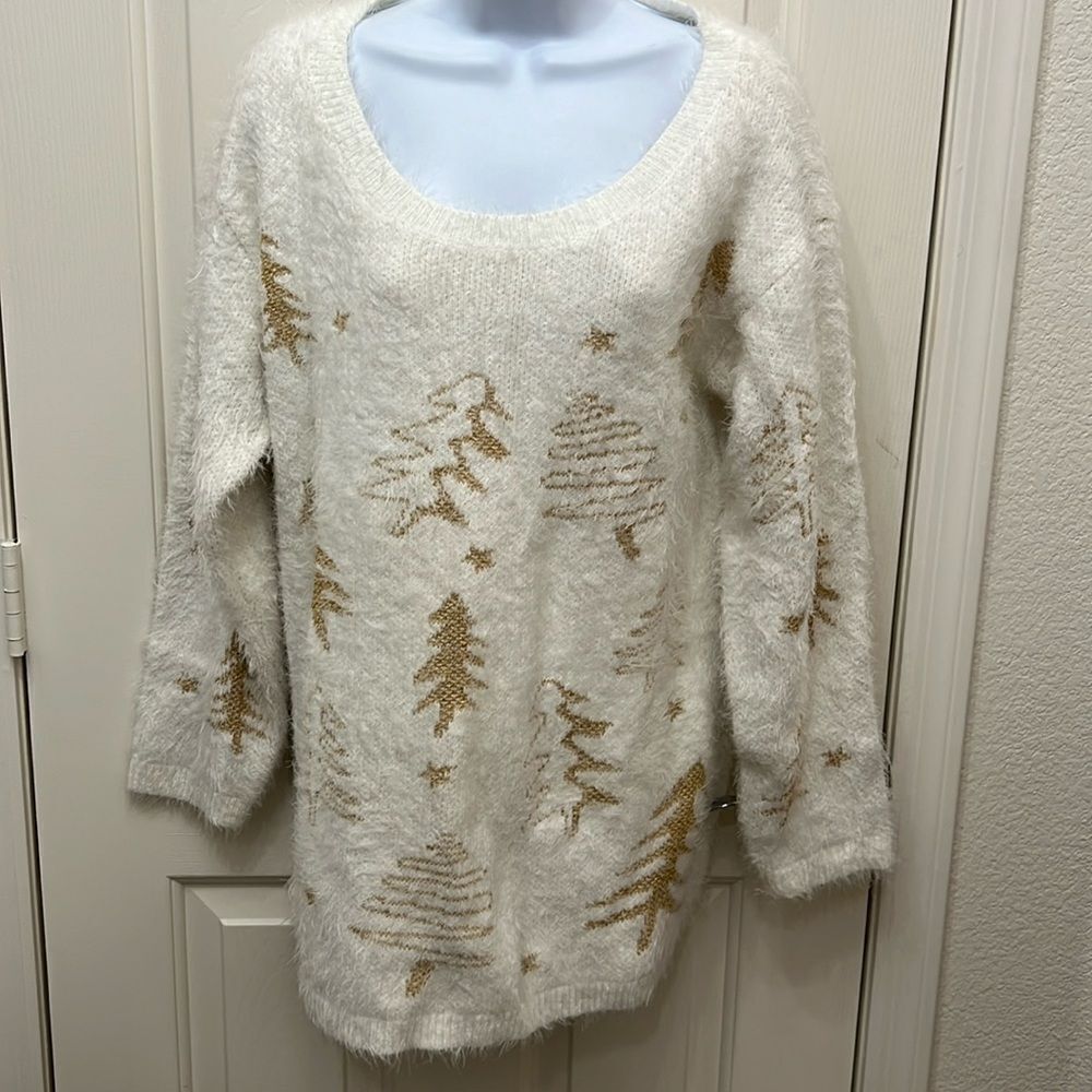 Through the Country Door Embroidered Sweater Sz Large White Gold Christmas Tree